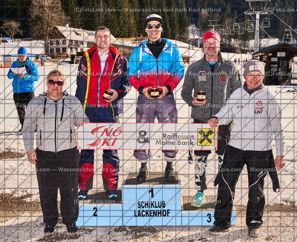 ALP0784_MastersCup-RTL-I_LKHF_Siegerehrung | NÖ Raiffeisen MastersCup, Jugend - Damen - Herren, Riesentorlauf-Rennen 1 auf der Fuchswaldpiste, durchführender Verein: Schiklub Lackenhof, So 9. Februar 2025.