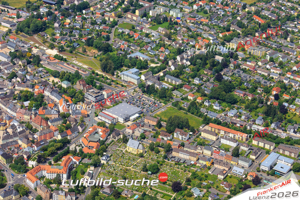 Die Luftaufnahme der Stadt Wunsiedel wurde vom UL-Flugzeug heraus erstellt ( keine Drohne )- hohe Auflösung für beste Qualität