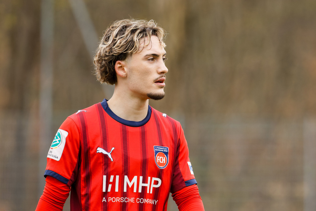 20260412-FCHS04_103 | 1.FC Heidenheim 1846 vs. FC Schalke 04, Fußball, U19, A-Junioren, NWL, U19-DFB-Nachwusliga, 2025/2026, 8. Spieltag, 12.04.2026 in Heidenheim, Walter-Birkhold-Jugendstadion (Foto: Michael Bulling) - Realisiert mit Pictrs.com