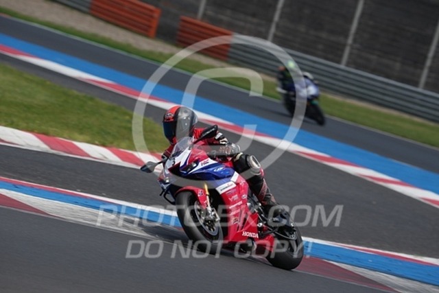 2024_05_25_PBK_24914 | Sportfotografie; SlowMotion; Video; Rennstrecke; Hafeneger; Speer; Racing; RSE; BMW; CBO; Trackday; Motorsportarena; Hockenheimring; Brno; Most; Barcelona; Valencia