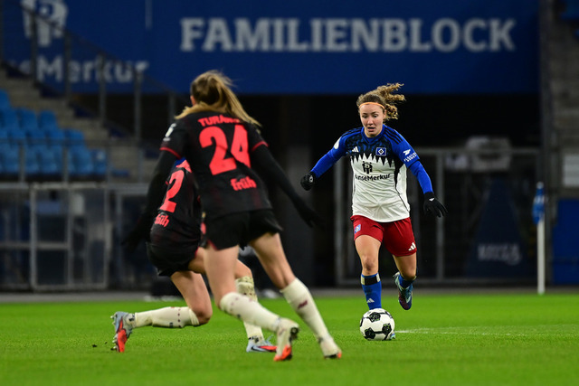 Fußball I Frauen I Saison 2025-2026 I DFB-Pokal I Achtelfinale I Hamburger SV - Bayer 04 Leverkusen I 16305 | Der Sportfotograf. - Realisiert mit Pictrs.com