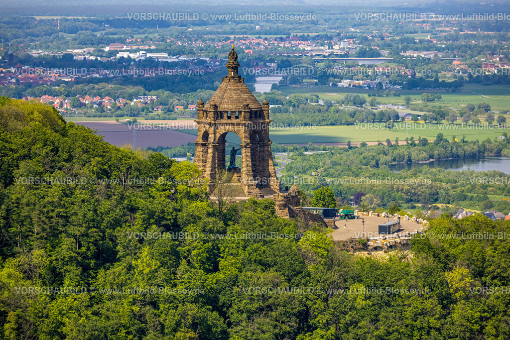 PortaWestfalica240505249Wiehengebirge_Kaiser-Wilhelm-Denkmal | Luftbild, Kaiser-Wilhelm-Denkmal, kulturelles Denkmal, Wiehengebirge, Holzhausen, Porta Westfalica, Ostwestfalen, Nordrhein-Westfalen, Deutschland