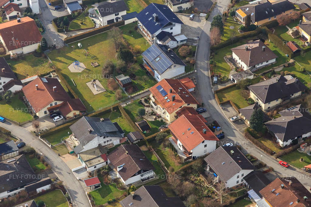 Luftbild: Magister-Chuno-Straße, Von-Pichler-Straße im Ortsteil Aunham in Bad Birnbach im Bundesland Bayern in Deutschland. Foto: IMG_095985.jpg vom 29.12.2016 durch Werner Riehm/FLY-FOTO.de