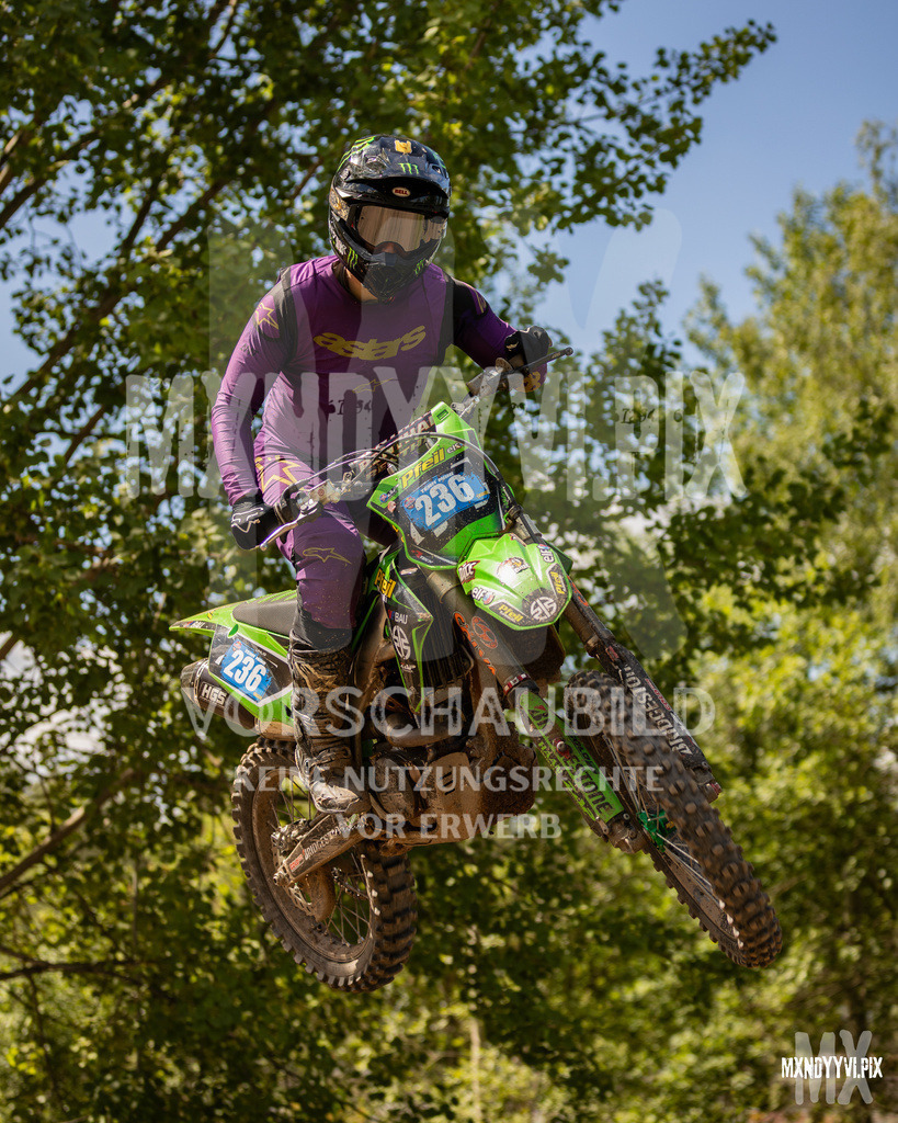 866A1042 | mxndyyvipix