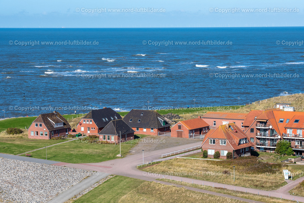 Baltrum_Ortsansicht_ELS_5401091022 | BALTRUM 09.10.2022 Ortsansicht der Straßen und Häuser der Wohngebiete in Baltrum im Bundesland Niedersachsen, Deutschland. // Town View of the streets and houses of the residential areas in Baltrum in the state Lower Saxony, Germany. Foto: Martin Elsen