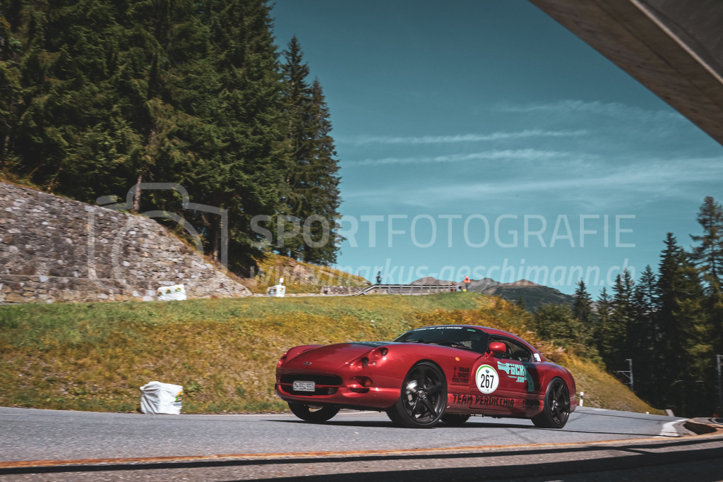 21. Arosa ClassicCar 2025 - 6. =September= 2025 | Roman Becvarik aus Winterthur (SUI) in einem TVR Cerbera aus dem Jahre 1999 mit Startnummer 267 am Arosa ClassicCar 2025 in der Kategorie Demo..@arosaclassiccar, @arosa.official, #arosaclassiccar, #arosa, #76curves, #classiccarBild: Sportfotografie Markus Aeschimann | www.markus-aeschimann.ch - Realisiert mit Pictrs.com