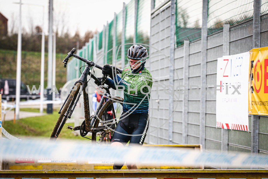 ..... | AUSTRIA, 24.11.24, 3.Radquerfeldein GP um das Sportzentrum Gunskirchen Image shows: Photo: Wapics / Andreas Willdoner