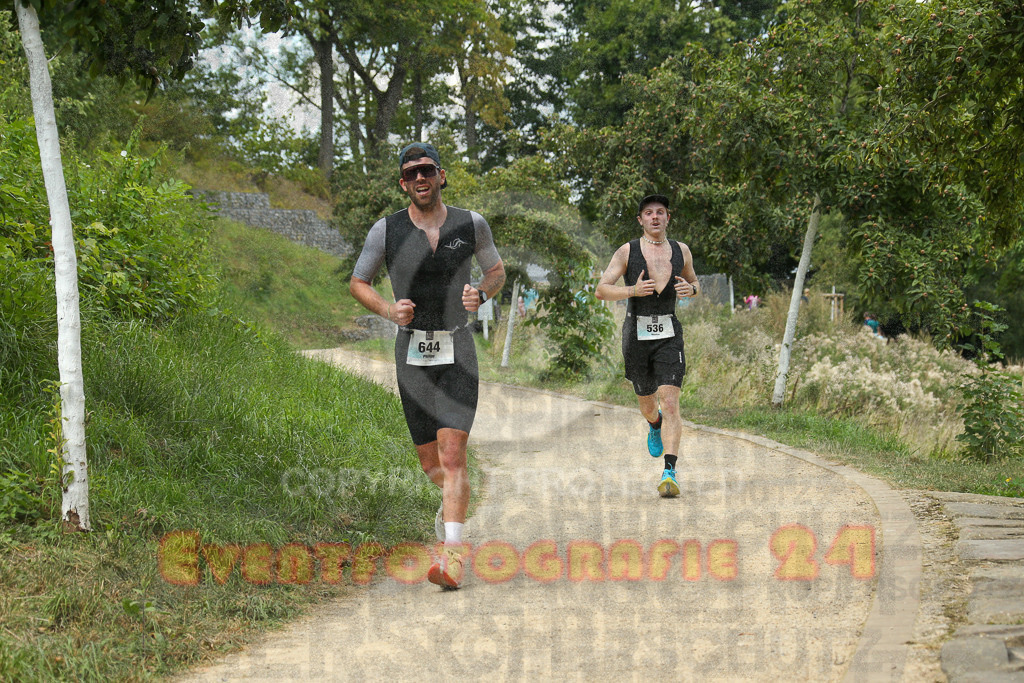 250824_1417_EX1_5718 | Sportfotografie im Rhein-Sieg Kreis, Köln, Bonn, NRW, Rheinland Pfalz, Hessen, etc. Unser Tätigkeitsfeld umfasst den Laufsport vom Volkslauf über den Marathon, Duathlon, Triathon bis zum Ultralauf wie Kölnpfad Ultra oder Schindertrail.