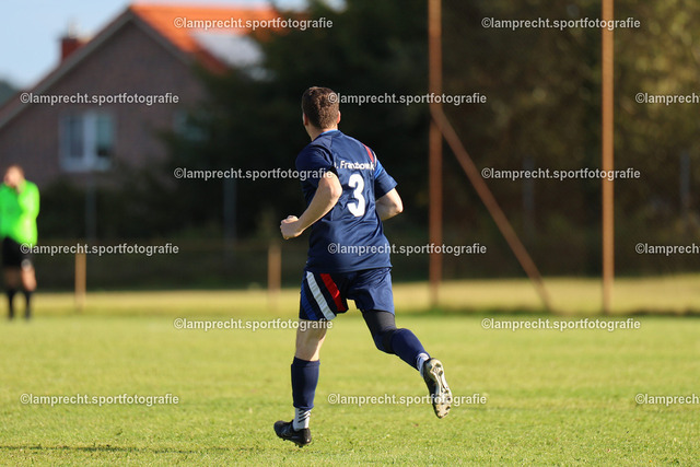 Fußball I Herren I Saison 2025-2026 I Kreisklasse A Süd-Ost I 6. Spieltag I SG Scharbeutz-Pönitz - VfL Bad Schwartau I 13.09.2025.059 | Oliver Franzkowski (3, SG Scharbeutz/Pönitz) - Realisiert mit Pictrs.com