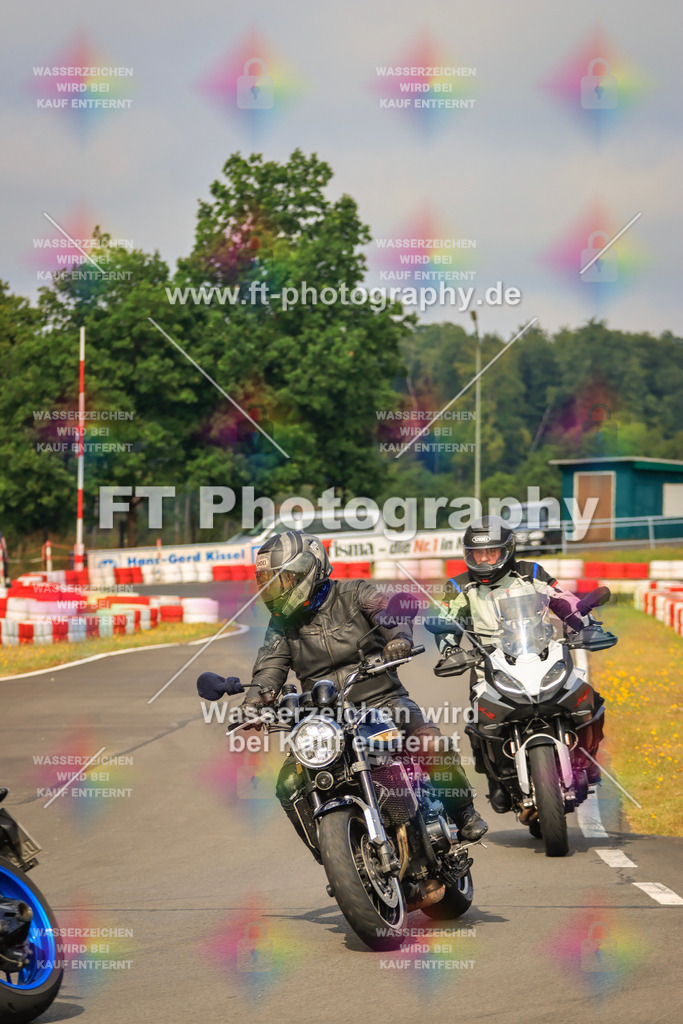 _DSK2296 | Hier findet Ihr Bilder von Touristenfahrten auf der Nürburgring Nordschleife oder von anderen Veranstaltungen die ich besucht habe. Viel Spass beim Durch Schauen 