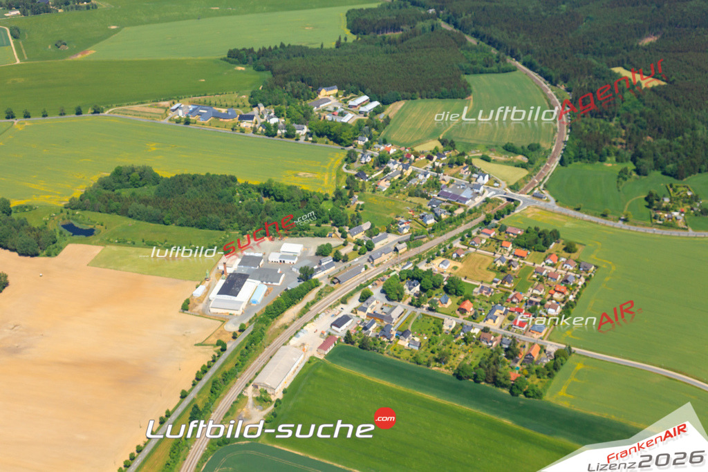 Die Luftaufnahme der Stadt Reuth wurde vom UL-Flugzeug heraus erstellt ( keine Drohne )- hohe Auflösung für beste Qualität