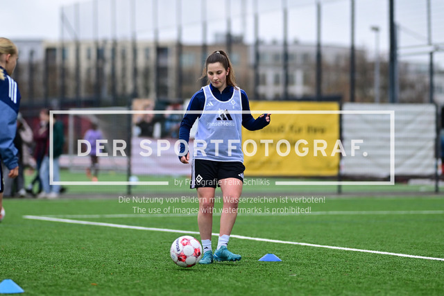Fußball I Frauen I Saison 2025-2026 I Regionalliga Nord I 10. Spieltag I FC St. Pauli - Hamburger SV U20 I 13456 | Der Sportfotograf. - Realisiert mit Pictrs.com