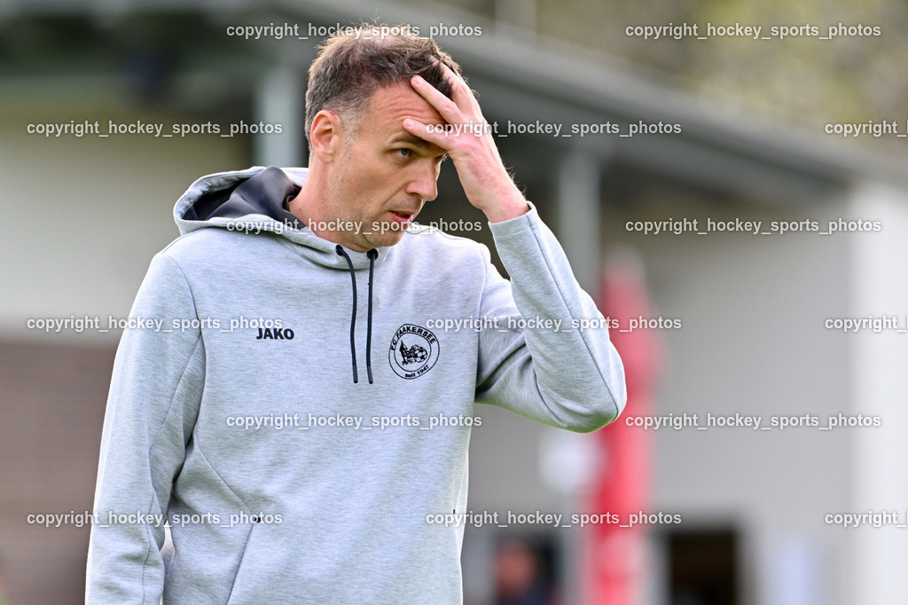 FC Faakersee vs. FC Dölsach | Headcoach FC Faakersee Robert Samonig, FC Faakersee vs. FC Dölsach, FC Faakersee vs. FC Dölsach am 20.04.2025 in Finkenstein (Sportplatz Finkenstein), Austria, (Photo by Bernd Stefan)