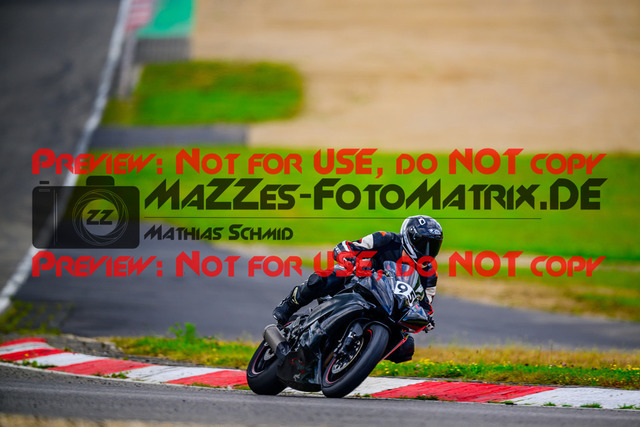 MaZZes_FotoMatrix_240717_6007705_9103 | ROT