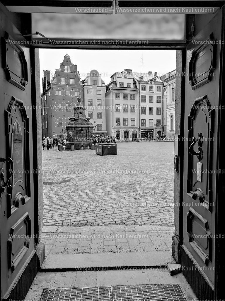 Stortoget-Stockholm | online Fotogalerie mit schwarz-weiß Fotografien und Shop für zeitlose  Poster und Leinwände in stilvollem schwarz weiß  - Realisiert mit Pictrs.com