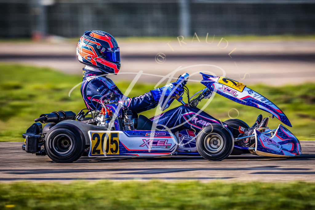 6CC85AD8-337D-4BCA-8972-A7F30A2F3FC0 | traudl_s_fotos