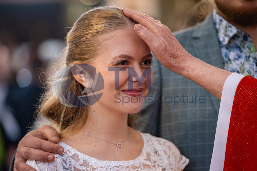 RR5M6865 | Firmung Klagenfurt-Dom 19.05.2024 8 Uhr