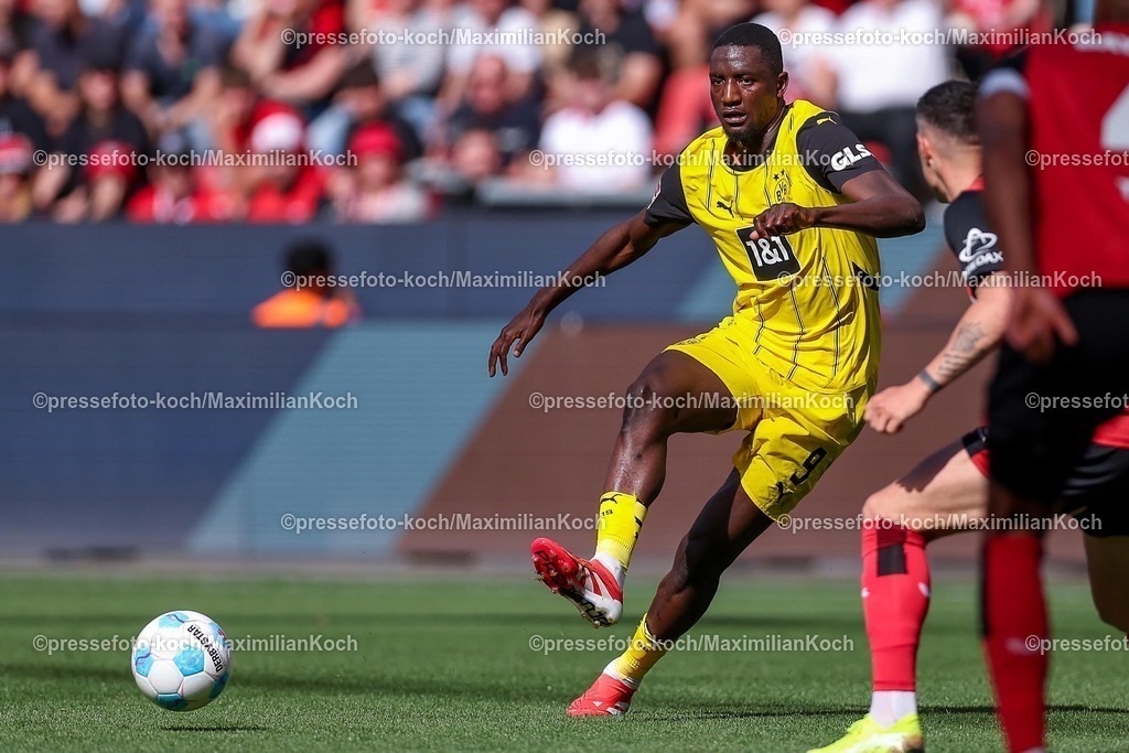 B0411052503471 | 11.05.2025, Fußball, Bayer 04 Leverkusen - Borussia Dortmund, 1. Fußball Bundesliga, 33. Spieltag, BayArena, Saison 2024 2025: Serhou Guirassy (BVB #9) DFB regulations prohibit any use of photographs as image sequences and or quasi-video.