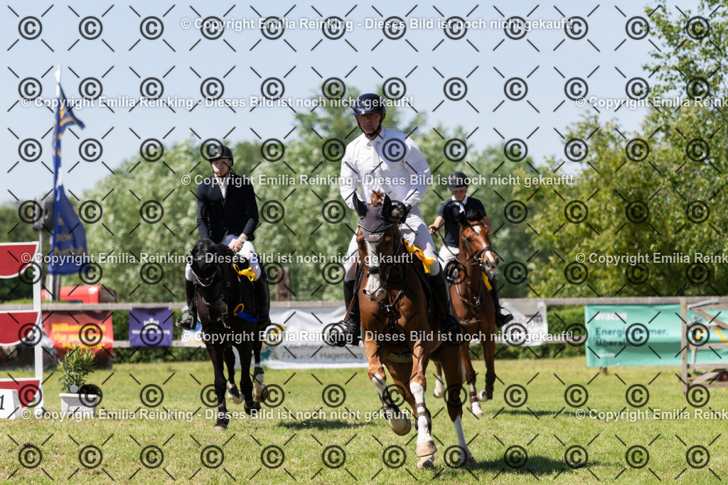 CL5A1300 | Emilia Reinking Fotografie - Realisiert mit Pictrs.com