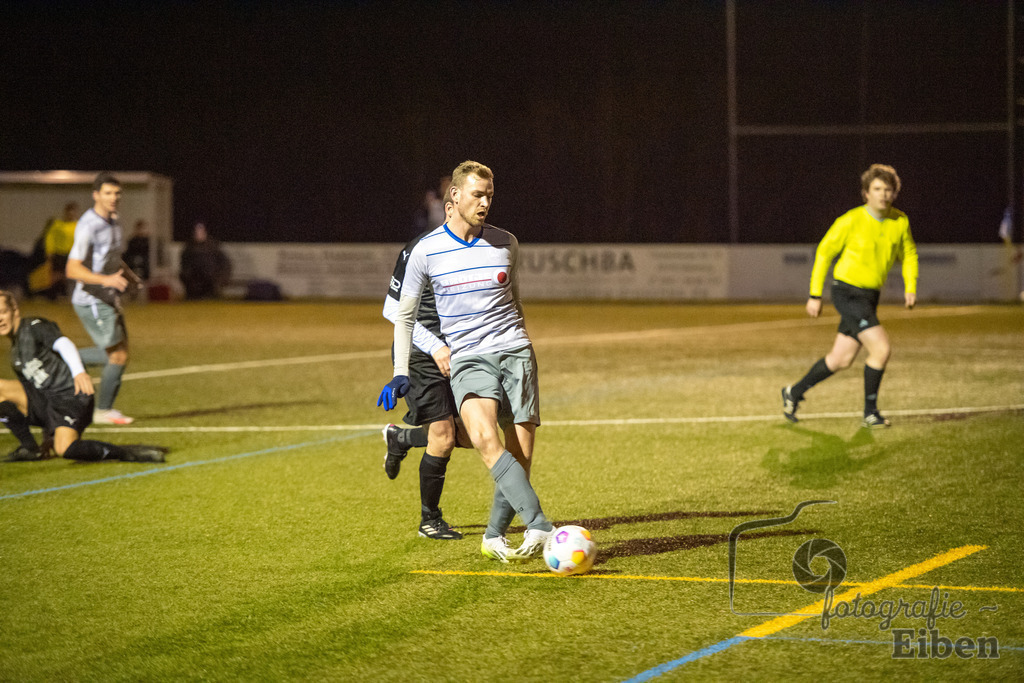 FC Rastede-TuS Eversten | FC Rastede (blau)-TuS Eversten (schwarz) am 26.01.2024; in Rastede (Sportanlage Köttersweg), Photo: Philip Eiben 2023 - Realisiert mit Pictrs.com