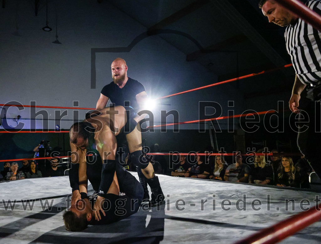 2022-06-05_193_EWS_Wrestling_ERDING | Erding, Deutschland, 05.06.2022:
Wrestling, Saison 2022, EWS Wrestling ERDING

Foto: Christian Riedel / fotografie-riedel.net