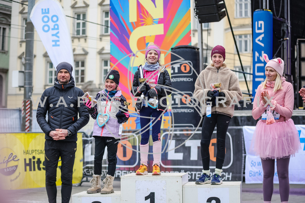 SILVESTERLAUF LINZ 25 | Linz, AUSTRIA, 31. Dezember 25, TRIRUN SILVESTERLAUF LINZ 25 , Image shows: 
Photo: WAPICS / BINDER Manuel