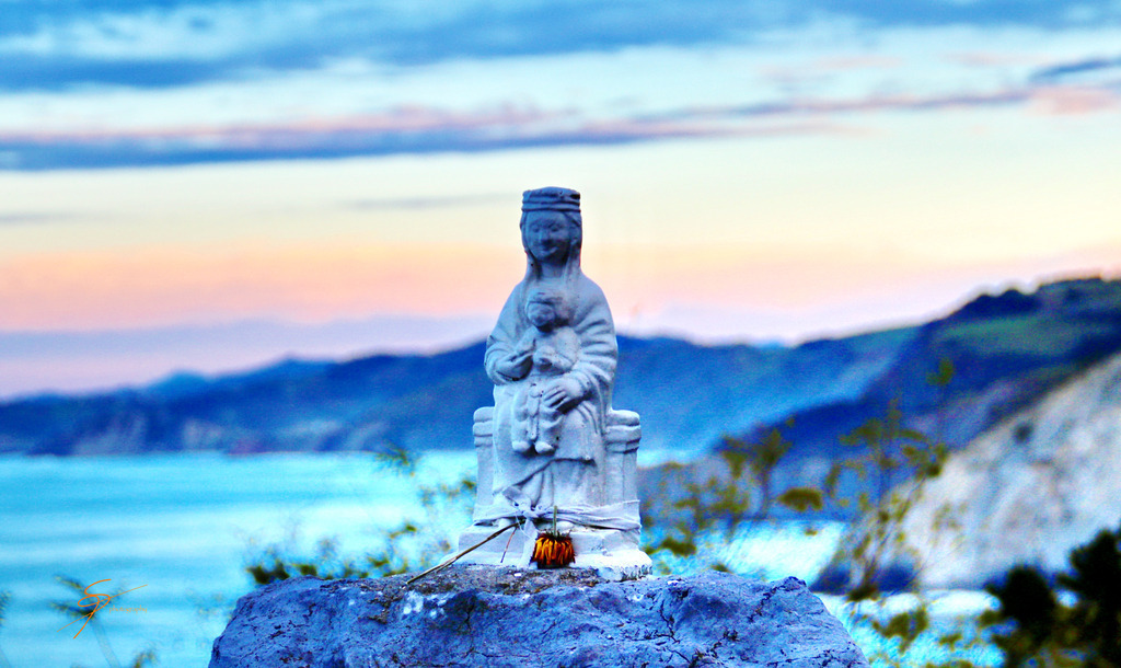 Madonna San Sebastian | www-pimpup-me - Realisiert mit Pictrs.com