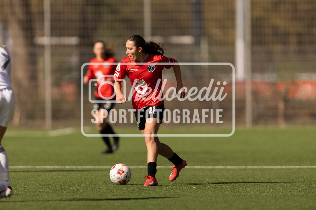 Fußball I Frauen I Saison 2025-2026 I Regionalliga Nord I 16. Spieltag I Hannover 96 - SpVg Aurich-31 | realhellocedii - Realisiert mit Pictrs.com