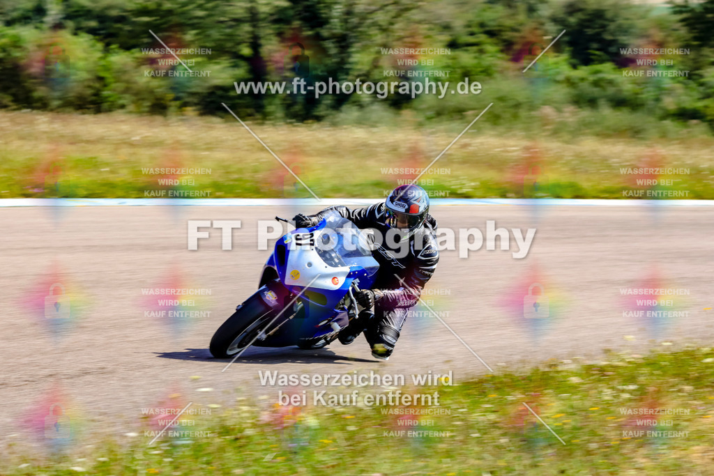 097-3974 | Hier findet Ihr Bilder von Touristenfahrten auf der Nürburgring Nordschleife oder von anderen Veranstaltungen die ich besucht habe. Viel Spass beim Durch Schauen 