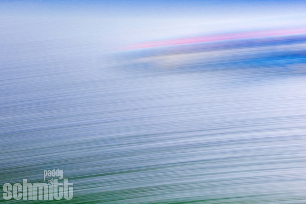 PS-Blur-2026-17 | Entdecke die größte Bildgalerie der Region mit Fotografien aus dem Allgäu, der Bodenseeregion, Oberschwaben, dem Donautal und der Schwäbischen Alb. Landschaften, Luftaufnahmen und Reisefotografie als Wandbild und Fotokunst. - Realisiert mit Pictrs.com