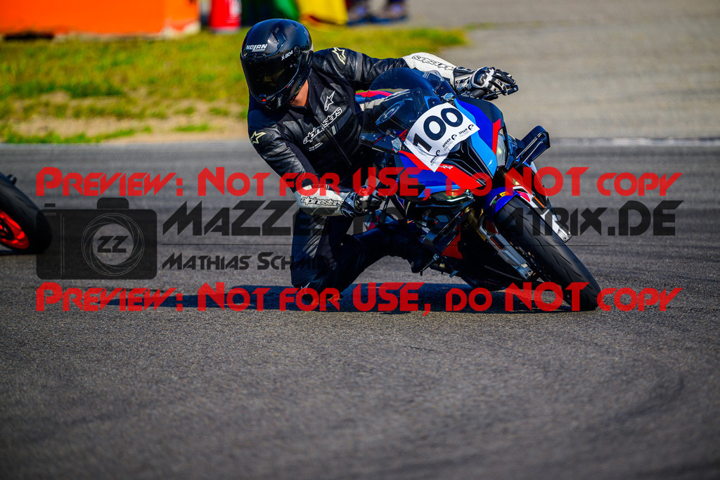 MaZZes_Fotomatrix_20250815_6007705_5664 | GELB