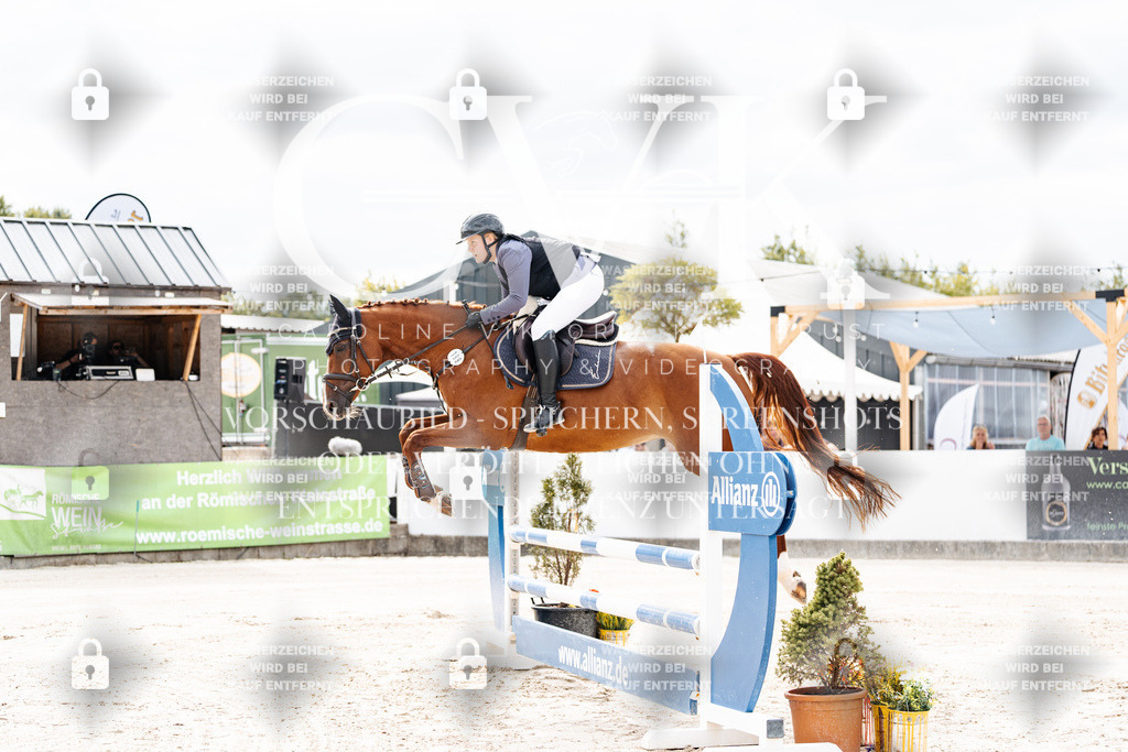 CK901875 | Turnierfotografie Pferdefotografie Trier Rheinland-Pfalz Pferdesport Reitsport Tierfotografie Sportfotografie Pferdevideo Pferdevideografie Equestrianvideography equestrianphotography  - Realisiert mit Pictrs.com