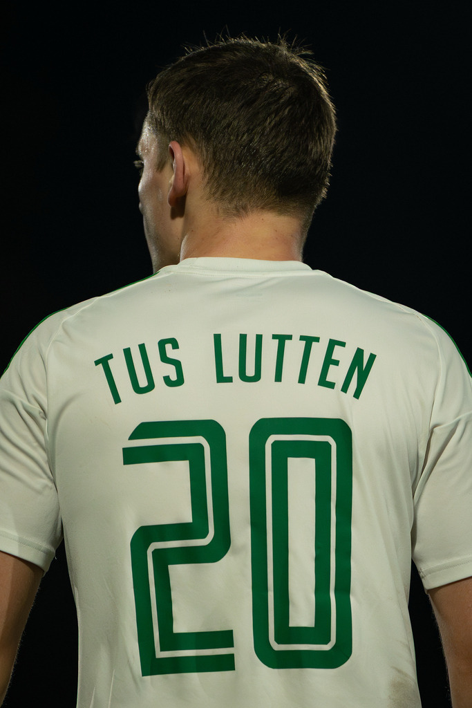 Fußball I Herren I Saison 2025-2026 I Freundschaftsspiel I TSV Grossenkneten - TuS Lutten I 0946 | Steffen Karns (20, TuS Lutten) - Realisiert mit Pictrs.com