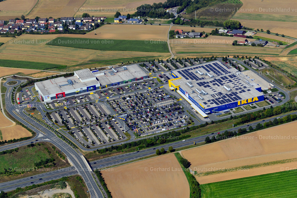 3650118 | WüRZBURG 31.08.2016 Gebäude des Einrichtungshaus - Möbelmarkt IKEA Möbel &amp; Einrichtungshaus Würzburg an der Mainfrankenhöhe im Ortsteil Lengfeld in Würzburg im Bundesland Bayern, Deutschland. Weiterführende Informationen bei: IKEA Verwaltungs GmbH,  INP Ingenieure GmbH,  Ingenieurbüro Paulus GmbH. // Building of the store - furniture market IKEA Moebel &amp; Einrichtungshaus Wuerzburg on Mainfrankenhoehe in the district Lengfeld in Wuerzburg in the state Bavaria, Germany. Further information at: IKEA Verwaltungs GmbH,  INP Ingenieure GmbH,  Ingenieurbuero Paulus GmbH. Foto: Gerhard Launer