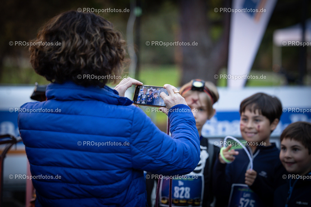 Halloween Run 2024 in Koeln, 31.10.2024 | Impressionen vom Halloween Run 2024 am 31.10.2024 in Koeln (Forstbotanischer Garten Rodenkirchen). Foto: BEAUTIFUL SPORTS/Axel Kohring