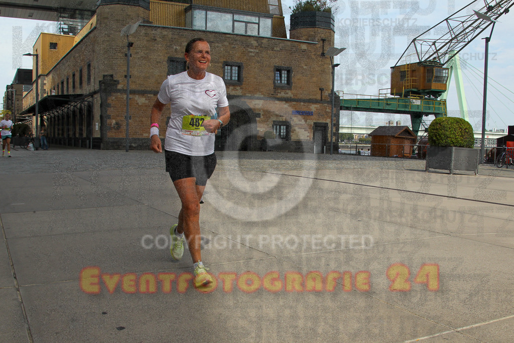 250920_1334_EV4_6114 | Sportfotografie im Rhein-Sieg Kreis, Köln, Bonn, NRW, Rheinland Pfalz, Hessen, etc. Unser Tätigkeitsfeld umfasst den Laufsport vom Volkslauf über den Marathon, Duathlon, Triathon bis zum Ultralauf wie Kölnpfad Ultra oder Schindertrail.
