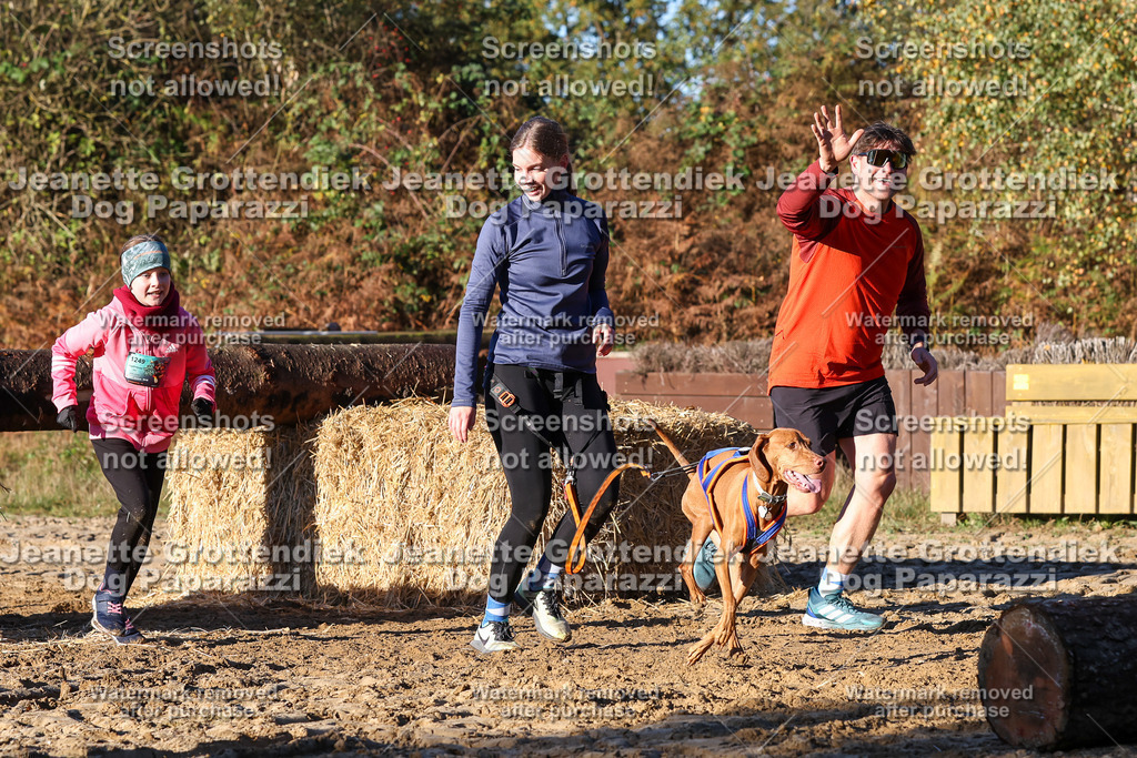 Dog Paparazzi - Strongdog 10-25-1245 | Dog Paparazzi Jeanette Grottendiek Fotografie & Videografie - Realisiert mit Pictrs.com