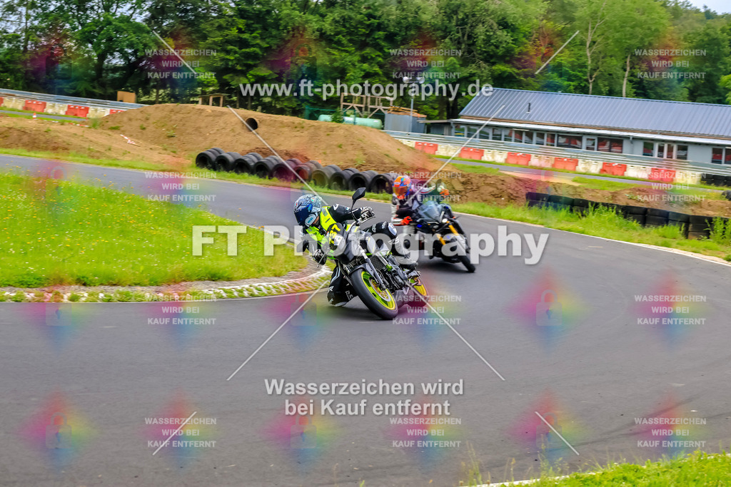 VBK-7429 | Hier findet Ihr Bilder von Touristenfahrten auf der Nürburgring Nordschleife oder von anderen Veranstaltungen die ich besucht habe. Viel Spass beim Durch Schauen 