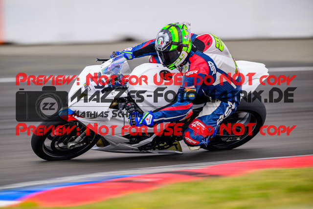 MaZZes_Fotomatrix_20250421_6021986_6847 | WEISS