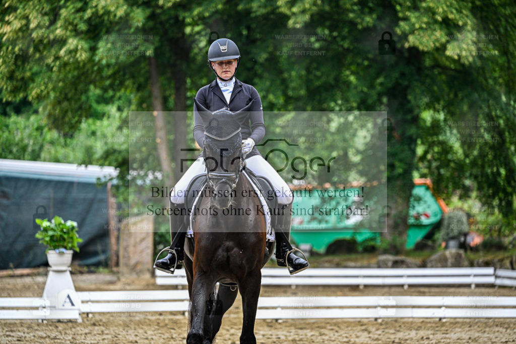 Bissendorfer Reitertage | Entdecke hochwertige Reitturnierfotos von Foto Oger. Professionell, emotional und authentisch – jetzt Lieblingsmomente im Shop bestellen. - Realisiert mit Pictrs.com
