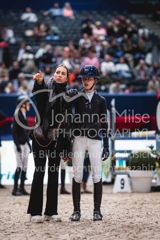 240119_Leipzig_PonyTrophy-545 | Deine schönsten Turniermomente als professionelle Fotos! Entdecke hochwertige Pferdesport-Fotografie im Online-Shop. Jetzt Fotos finden & bestellen!
