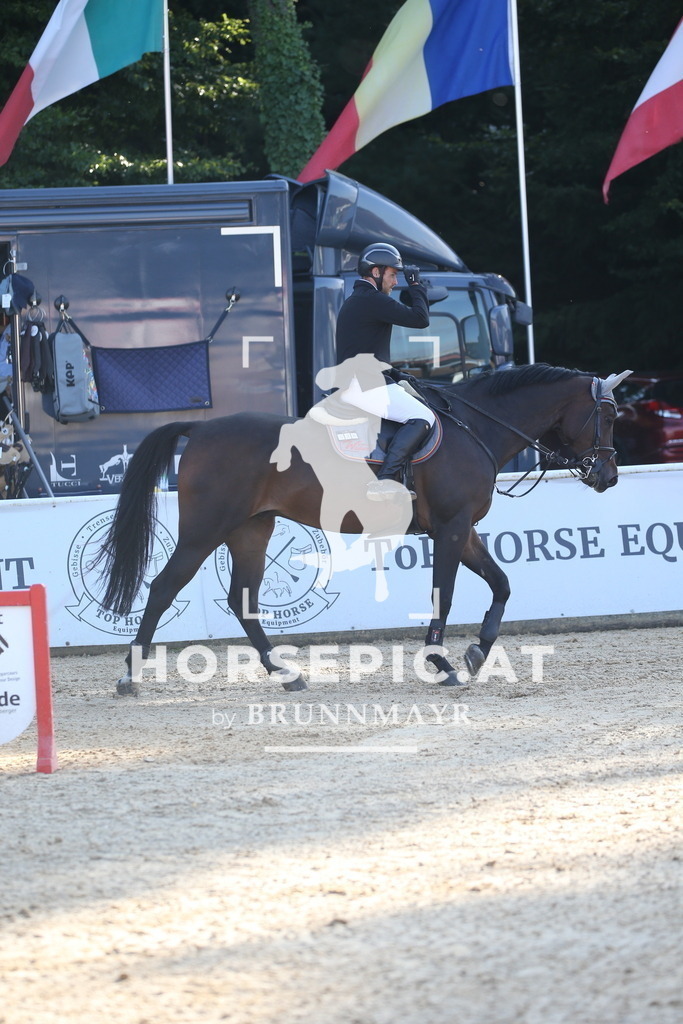 DL2Q5460 | Willkommen bei Brunnmayr - Design & Fotografie – Ihrem Spezialisten für Reitturniere und Pferdeveranstaltungen in Oberösterreich, Salzburg und Bayern! Seit über 17 Jahren sind wir leidenschaftlich dabei.