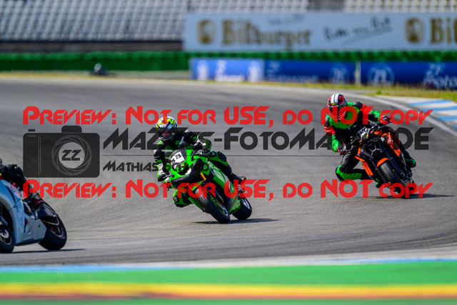 MaZZes_FotoMatrix_240615_6007705_4813 | GELB