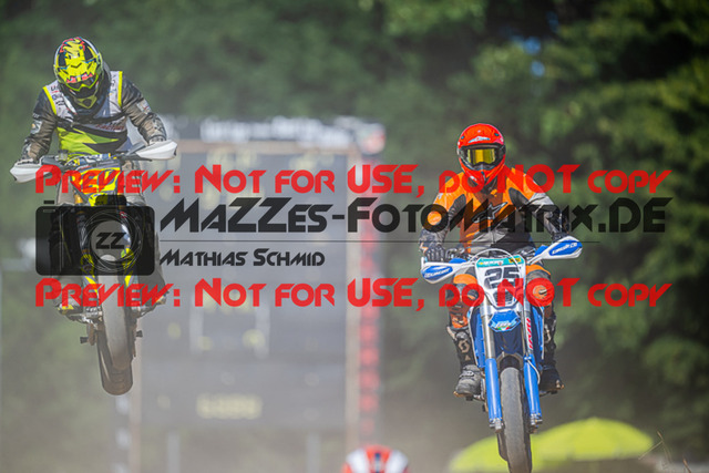 MaZZes_FotoMatrix_220702_1752 | UE40