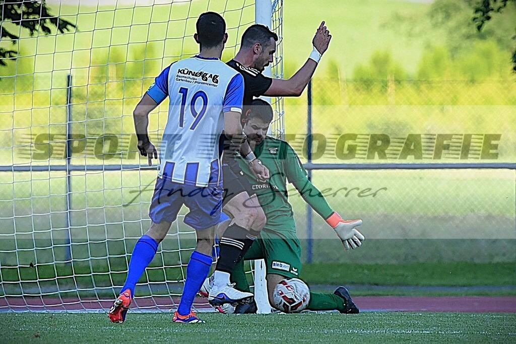aaaDSC_8133 | Kaufen Sie Sportbilder im Onlineshop von Andy Scherrer Sportfotografie. Faszinierende Bilder von Sportevents aus der ganzen Schweiz. Fussball, Frauenfussball, Unihockey, Handball, Schwingen und weiteren Sportarten. - Realisiert mit Pictrs.com
