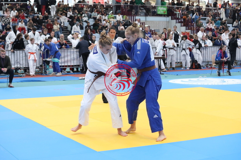 1J7A2676 | Fotos vom Adler Cup - Pictures from Adler Cup

Hier findet Ihr alle Eindrücke und großen Momente der Adler Cup Wochenenden. Here you will find all impressions and great moments of the Adler Cup weekends. - Realisiert mit Pictrs.com