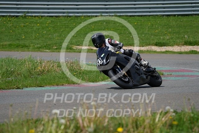 2024_05_13_PBK_15942 | Sportfotografie; SlowMotion; Video; Rennstrecke; Hafeneger; Speer; Racing; RSE; BMW; CBO; Trackday; Motorsportarena; Hockenheimring; Brno; Most; Barcelona; Valencia