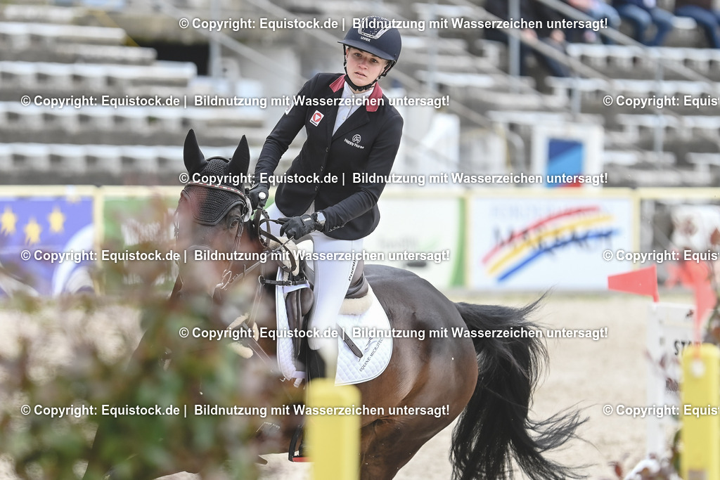 20230514_CCI4_Springen_0270 | equistock