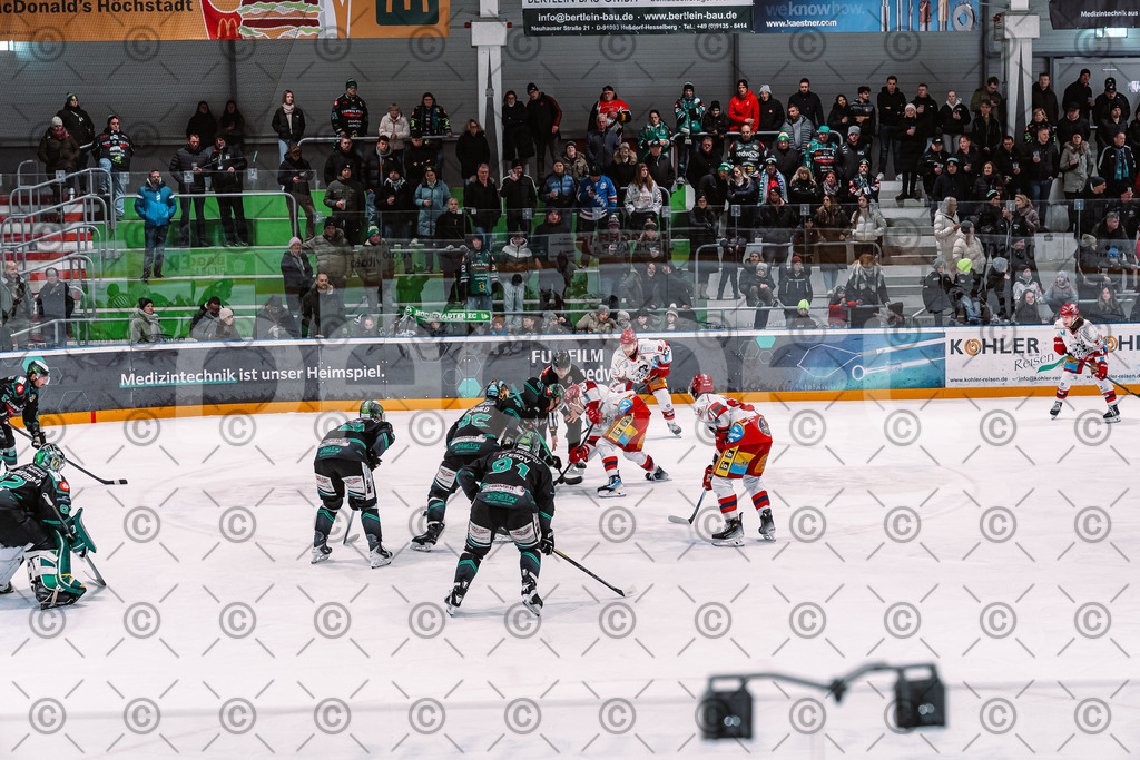Alligators_vs_Deggendorf_30_11_2025-048 | Höchstadt Alligators Fotogalerie: Eishockey-Action aus Franken. Professionelle Spielfotos, Portraits & Stadionbilder zum Download. Jetzt entdecken! - Realized with Pictrs.com