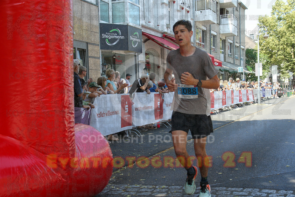 250621_1145_EX1_3957 | Sportfotografie im Rhein-Sieg Kreis, Köln, Bonn, NRW, Rheinland Pfalz, Hessen, etc. Unser Tätigkeitsfeld umfasst den Laufsport vom Volkslauf über den Marathon, Duathlon, Triathon bis zum Ultralauf wie Kölnpfad Ultra oder Schindertrail.